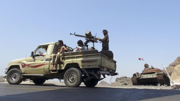 عشرات القتلى والجرحى في صفوف المليشيا أثناء تصدي المقاومة  لهجوم  الحوثيين بالضالع