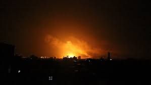طيران التحالف يقصف معسكر الحفا في العاصمة صنعاء
