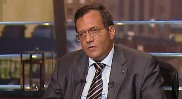 مفكر وأكاديمي مصري: الحوثيون يقاتلون في اليمن بدعم معلوماتي أمريكي كامل
