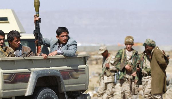 تعزيزات عسكرية للمليشيا من محافظة عمران إلى الجبهة الحدودية