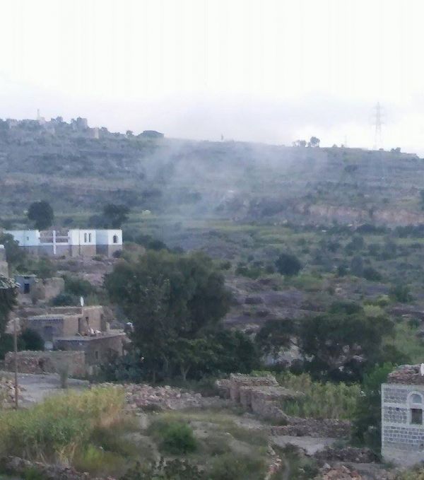 تعز : المقاومة الشعبية تشن هجوم عنيفا على مليشيا الحوثي في منطقة الصياربالصلو