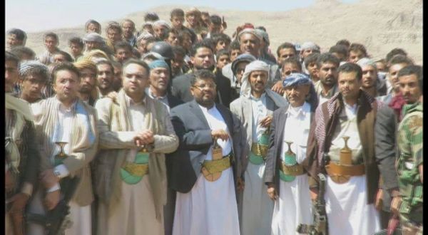 محمد علي الحوثي في عمران مستنجدا بالقبائل لإمداد جماعته بالمقاتلين  (صورة)