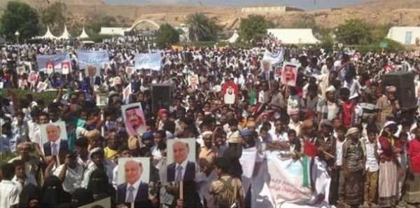 مظاهرات فى عدة محافظات باليمن رفضا لخارطة المبعوث الأممى وتأييدا للرئيس هادى