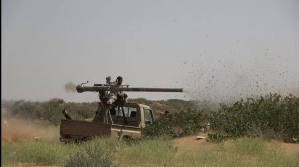 ميدي: قوات الجيش تصدّ هجوم لمليشيا الحوثي والمخلوع وتغنم كمية من الأسلحة (صور)