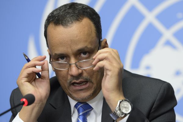 المبعوث الأممي يرفض لقاء رئيس حكومة الانقلابيين في صنعاء
