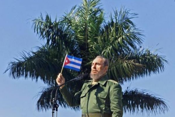 وفاة الرئيس الكوبي السابق فيدل كاسترو عن عمر ناهز التسعين عاما
