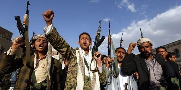 عمران :الحوثيون يعتقلون قياديا في الجماعة بسبب اختلافهم في تقاسم الأموال المنهوبة