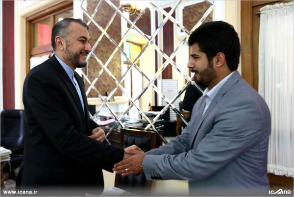 وفد حوثي في طهران يلتقي اثنين من كبار مسؤولي تصدير الثورة الإيرانية