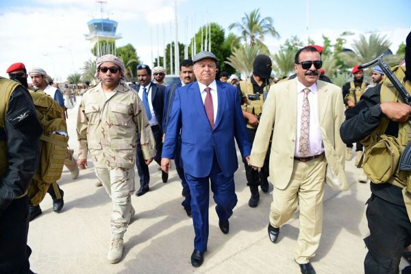 الرئيس هادي يعود إلى عدن بعد زيارة تفقدية لحضرموت