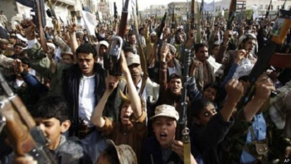 تقرير مترجم: إيران واصلت دعم الحوثيين بالسلاح للضغط على السعودية بتماهي أوباما