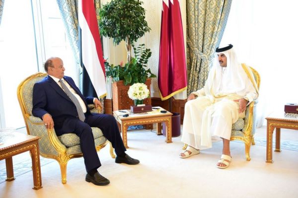 الرئيس هادي يناقش مع أمير قطر إمكانية وضع وديعة نقدية في البنك المركزي