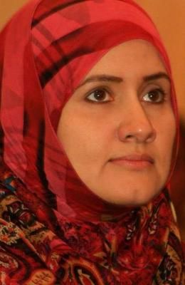 الكاتبة والروائية نجلاء العمري: أكتب للأوطان المتهاوية والشوارع العابقة بالحزن