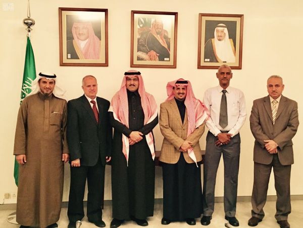 السفير السعودي يؤكد حرص المملكة على دعم القطاع التعليمي في اليمن