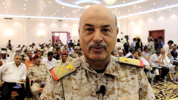 استشهاد نائب رئيس هيئة الأركان اللواء اليافعي في قصف صاروخي للحوثيين بالمخا