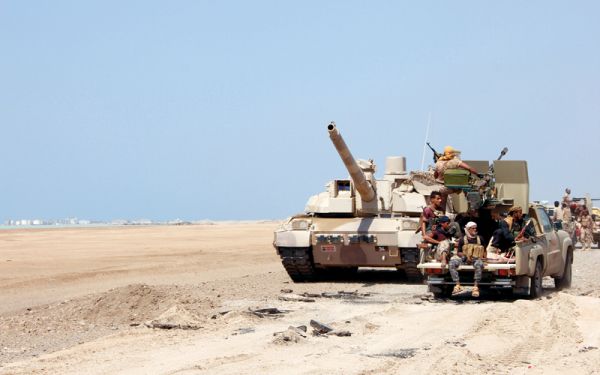 تعزيزات عسكرية جديدة للتحالف العربي تصل ميناء المخا لاستكمال 