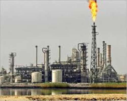 مصافي عدن تتوقف مجددًا عن إنتاج المشتقات النفطية وتكرير النفط الخام
