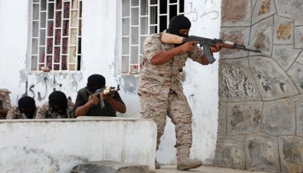 عامان على اجتياح الحوثيين عدن: قوات الشرعية تتقدم شمالاً
