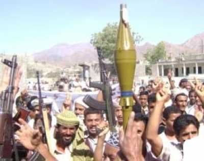 قائد عسكري: الحوثيون تعاملوا بعنصرية وازدراء مع قتلاهم