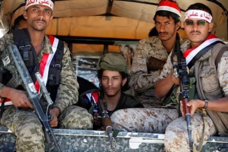 وكالة: إيران كثفت الدعم العسكري للحوثيين في اليمن خلال الآونة الأخيرة
