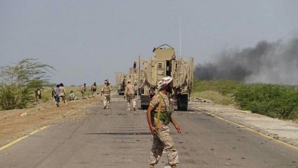 الجيش الوطني يقطع طريق إمداد المليشيا إلى مديرية موزع ومعسكر خالد بالمخا بشكل كامل