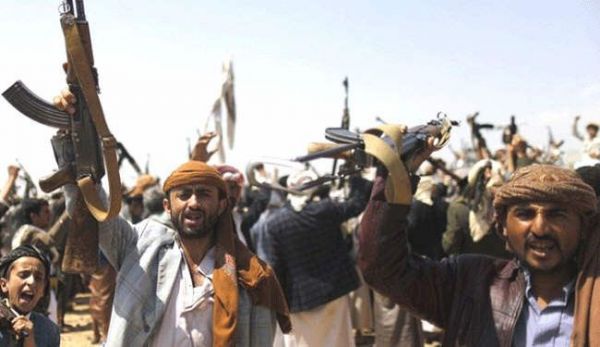 إب.. مليشيا الحوثي تطلق الرصاص الحي على جندي في العذارب عقب اعتقاله