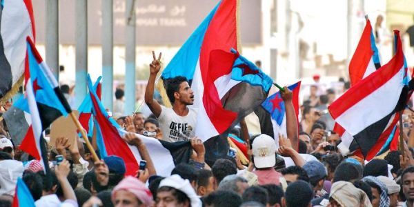 محلل سياسي: إعلان مجلس انتقالي في الجنوب يعبر عن أزمة حقيقية بين أبو ظبي والرياض