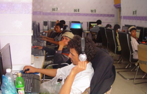 انقطاع خدمة الإنترنت عن مناطق واسعة في محافظة حضرموت