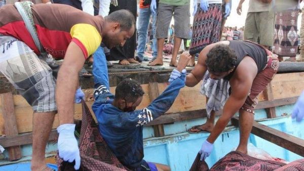 الصومال يدفن جثث قتلى القارب البحري المستهدف قبالة سواحل اليمن