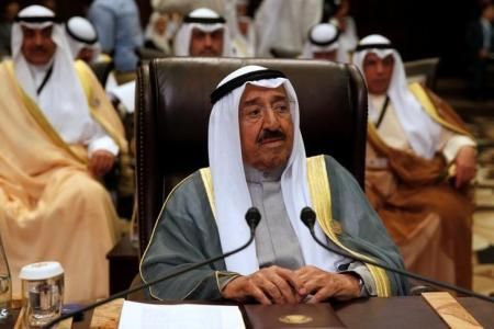 أمير الكويت يغادر الدوحة بعد مباحثات مع أمير قطر