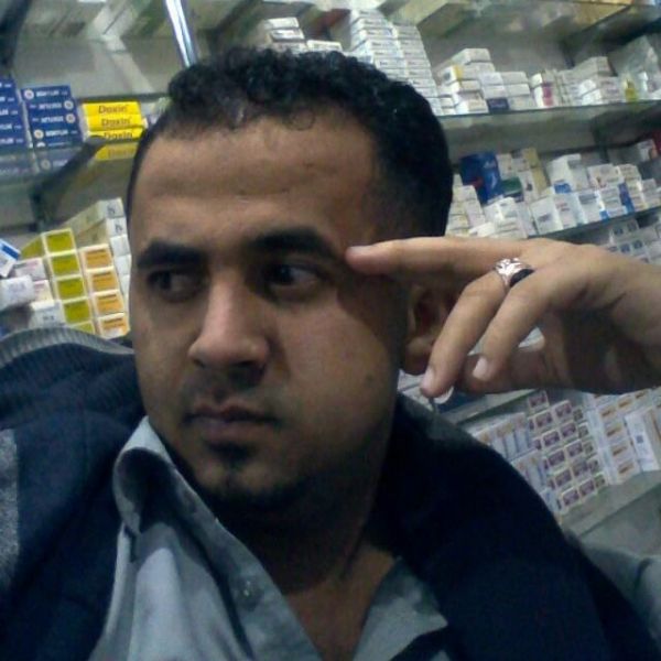 مقتل دكتور صيدلاني بإب وإصابة آخر برصاص مليشيا الحوثي