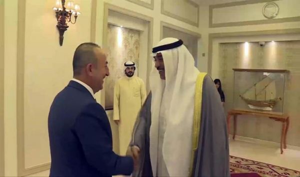 جاويش أوغلو يصل الكويت لبحث التصالح الخليجي
