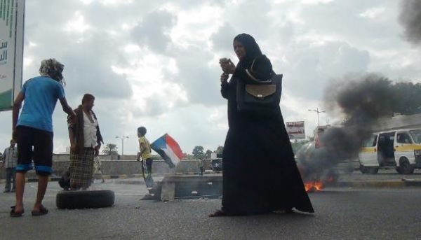 ارتفاع أرباح الاتصالات في اليمن رغم الحرب والصراع على الشركات