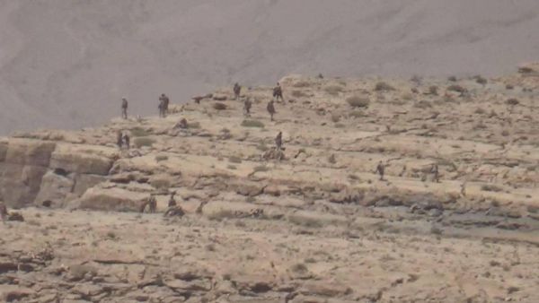 مأرب .. الجيش الوطني يستعيد اجزاء واسعة من جبل مرثد والمعارك مستمرة
