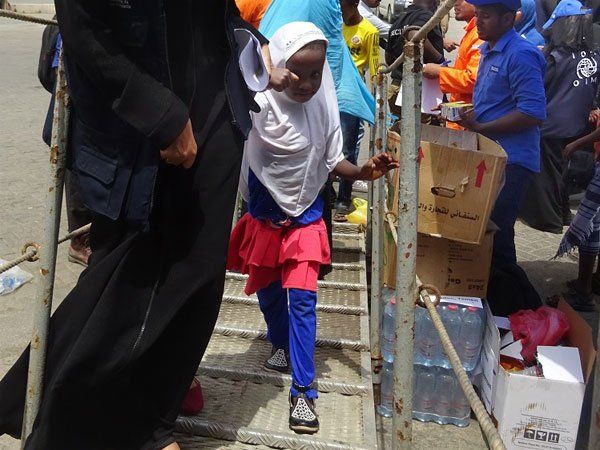 الهجرة الدولية تجلي 316 صوماليا إلى بلادهم من مدينة عدن