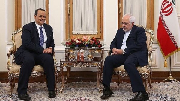 إيران تستبعد الحل العسكري في اليمن وتطالب الأمم المتحدة بالحياد تجاه أطراف الأزمة