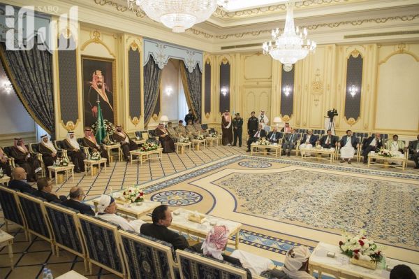 أعضاء البرلمان اليمني يؤكدون دعمهم لكافة الإجراءات التي اتخذها هادي لإنهاء الانقلاب