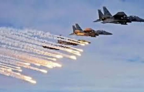طائرات التحالف العربي تدمّر مخزن أسلحة وآليات للحوثيين في شبوة