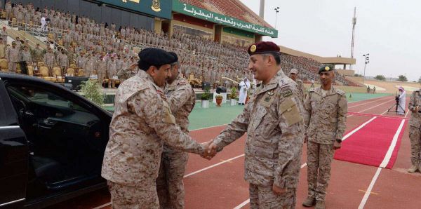 قائد التحالف العربي يبحث مع مسؤول عسكري أمريكي آفاق التعاون