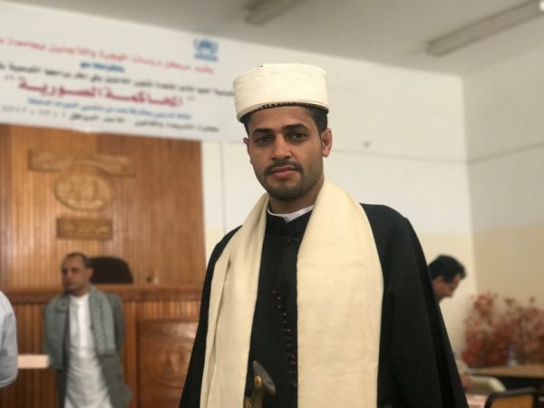 طلاب يمنيون يتدربون على قانون اللجوء وسط الحرب