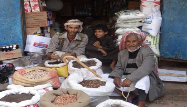 المضاربة تُسرع تهاوي الريال اليمني