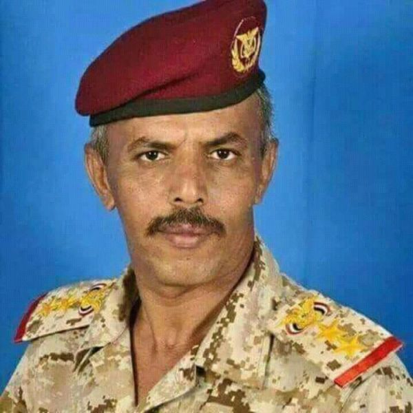 تعز .. مقتل قيادي حوثي في معارك مع الجيش الوطني في مديرية المسراخ