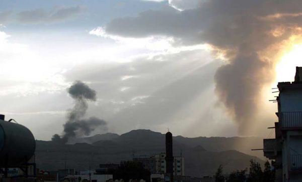 مقتل 20 حوثياً وإصابة العشرات بغارات للتحالف في الخوخة