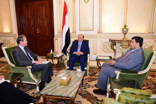 فرنسا تؤكد دعمها للشرعية باليمن والتحالف العربي في إطار مواجهة الحوثيين
