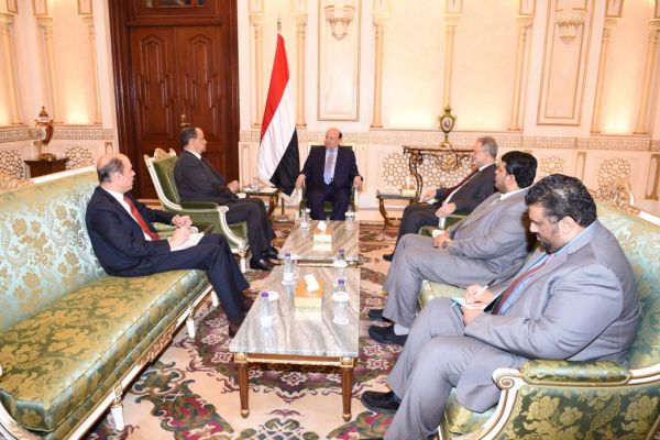 الرئيس هادي يناقش مع ولد الشيخ جهود استئناف مفاوضات السلام