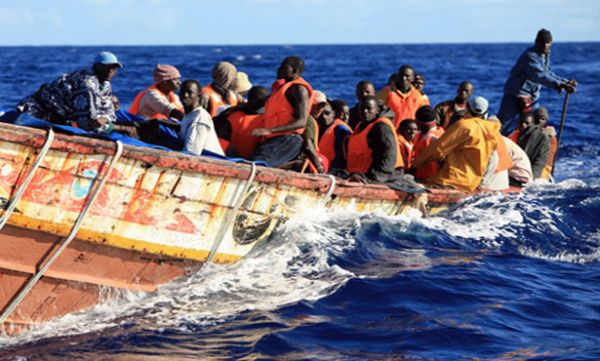 غرق 30 مهاجرا أفريقيا قرب السواحل اليمنية
