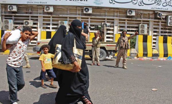 الأمم المتحدة عاجزة عن إيصال مساعدات لنحو 40 ألف يمني نازح في عدن
