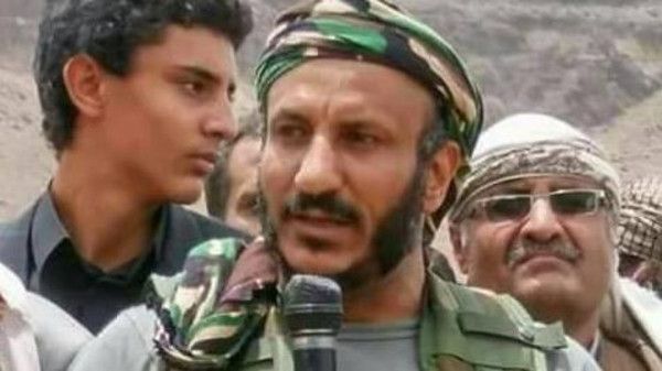 طارق صالح يتواجد بمعسكر القوات الإماراتية بعدن