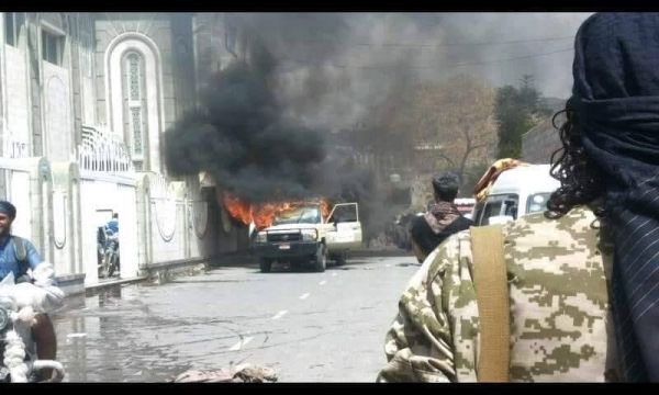 تعز .. انفجار عبوة ناسفة في سوق شعبي وإصابة ستة مدنيين