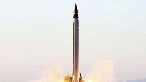 صحيفة كويتية : الحرس الثوري يبدأ في تصنيع صواريخ باليستية داخل اليمن