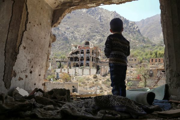 بيرني ساندرز: يجب على ممثلي أمريكا إنهاء مشاركة بلادهم في حرب اليمن (ترجمة خاصة)
